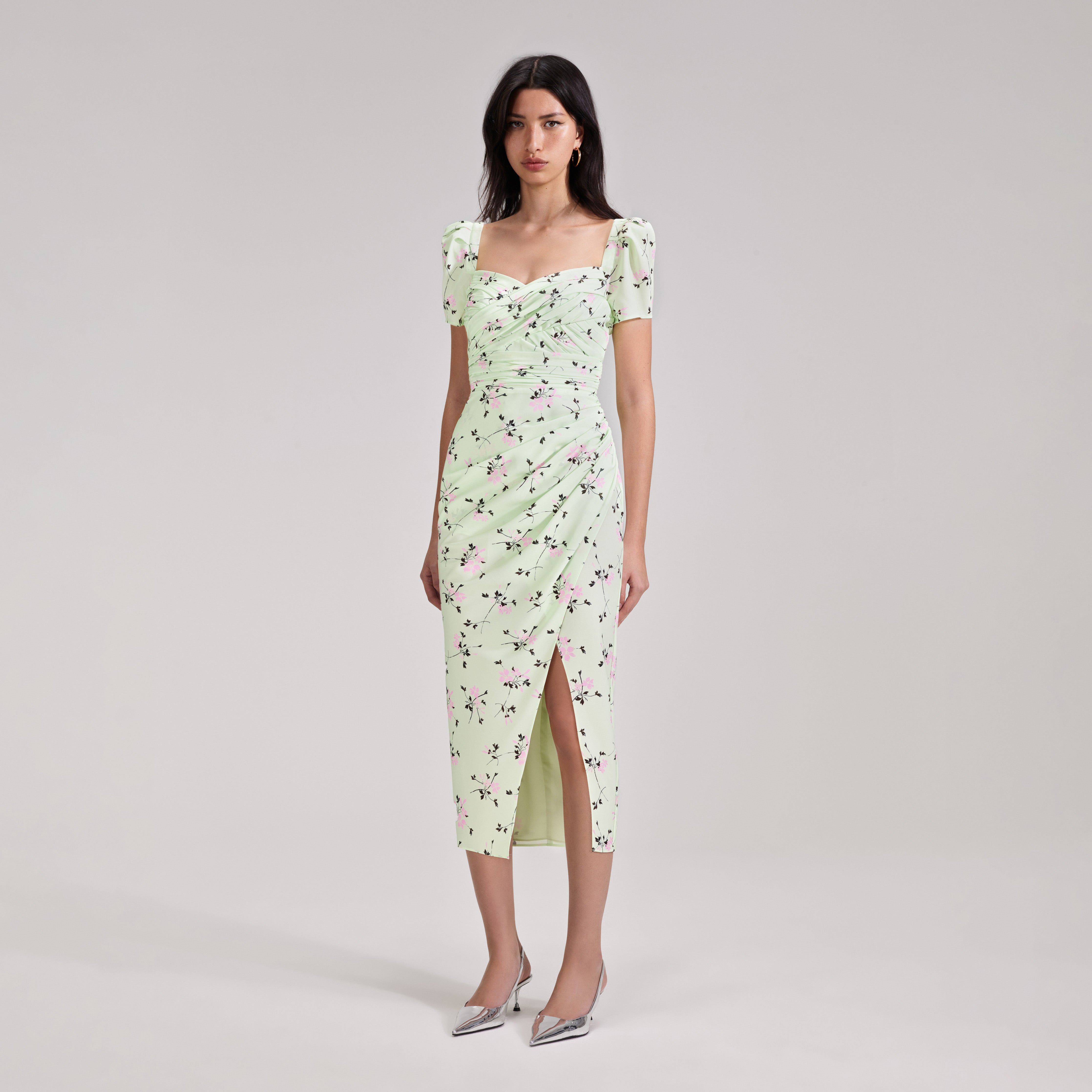 Green floral midi dress with clearance sleeves